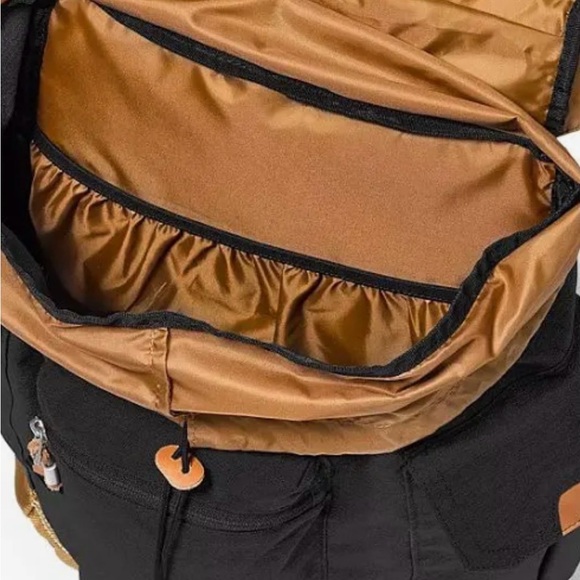 Eddie Bauer Black and Tan unisex Backpack - Picture 9 of 9